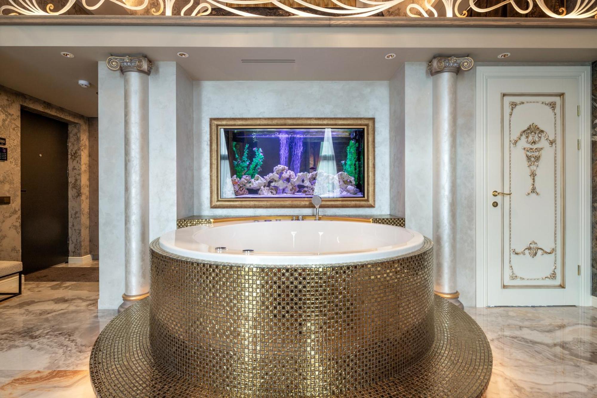Jacuzzi Exotica Apartment Klaipėda Exterior foto